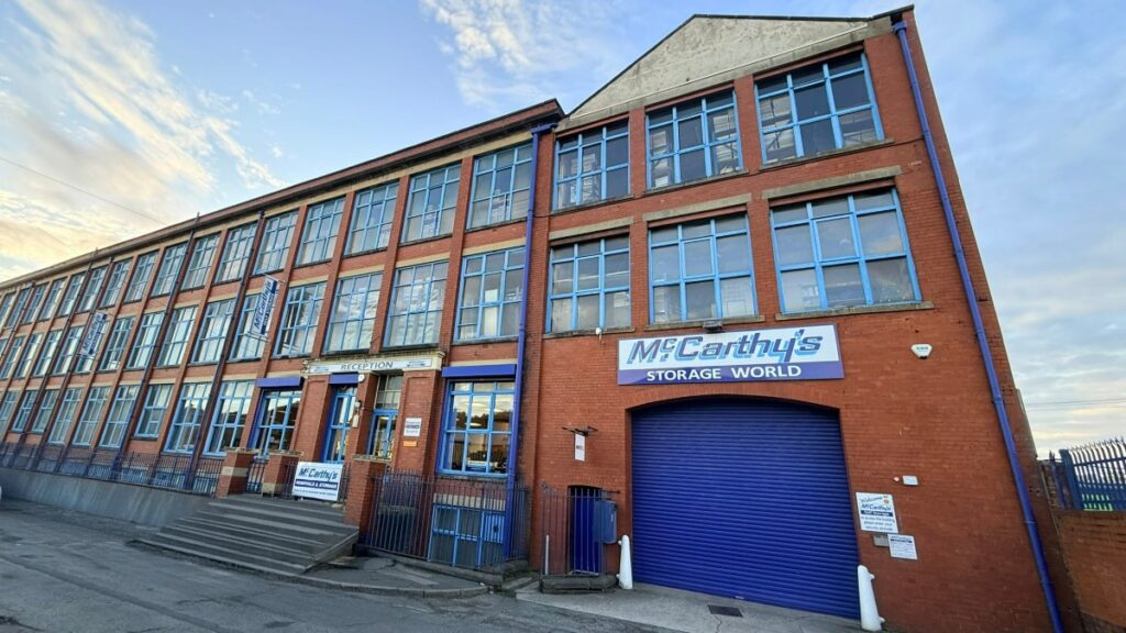 Storage World Leeds Head